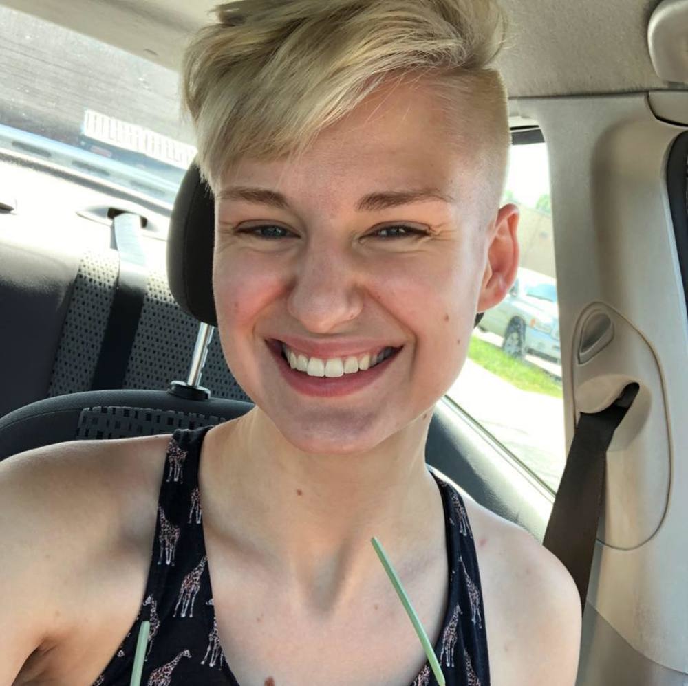 Meet your Posher, Carly